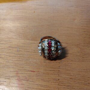 RING_Vintage Rhinestone & Faux Pearl Gold Tone Adjustable Ring